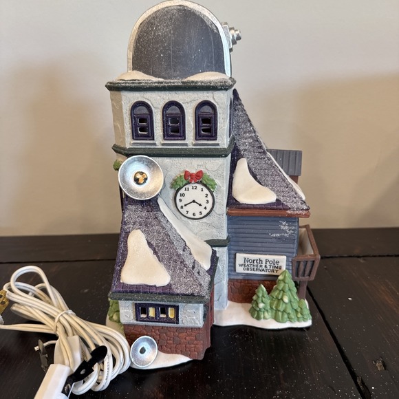 Dept 56 North Pole Series Weather & Time Observatory Mint Condition Original Box - Picture 2 of 9
